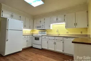 226 Pointe Cir, Rock Hill, SC 29732 - Photo 7