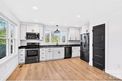 477 Oakdale Road, Waynesville, NC 28786 - Photo 3