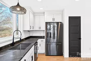 477 Oakdale Rd, Waynesville, NC 28786 - Photo 7