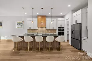 8 Overlook Pl, Asheville, NC 28803 - Photo 15