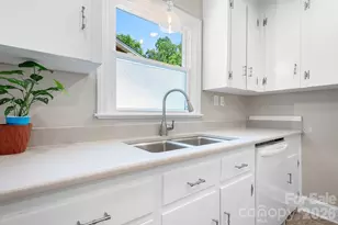 3960 Bristol Dr, Charlotte, NC 28208 - Photo 1