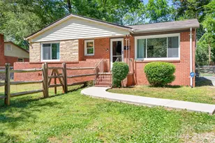 3960 Bristol Dr, Charlotte, NC 28208 - Photo 3