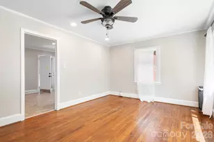 3960 Bristol Dr, Charlotte, NC 28208 - Photo 7