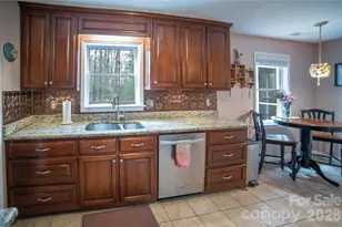 3153 Village Dr, Morganton, NC 28655 - Photo 9