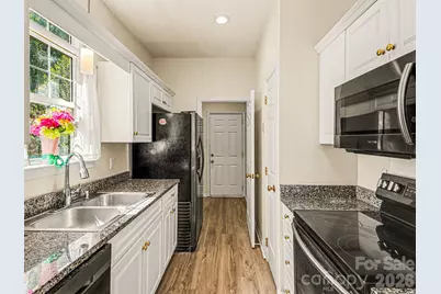 12548 Panthersville Drive, Charlotte, NC 28269 - Photo 7