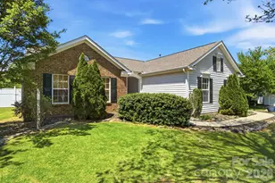 3307 Southern Ginger Dr, Indian Trail, NC 28079 - Photo 3