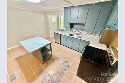 6530 Curlee Road, Conover, NC 28613 - Photo 9