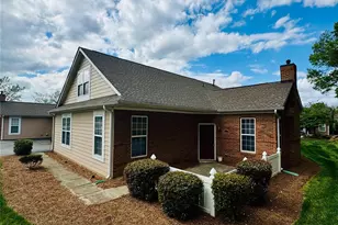 8035 Sultana Cir, Charlotte, NC 28227 - Photo 15