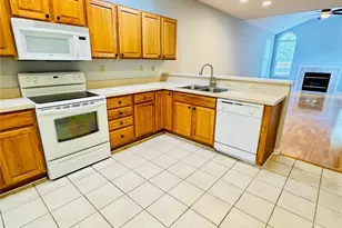 8035 Sultana Cir, Charlotte, NC 28227 - Photo 7