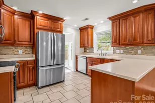 111 Dogwood Dr, Black Mountain, NC 28711 - Photo 5