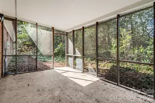 154 Surry Ln, Hendersonville, NC 28791 - Photo 25