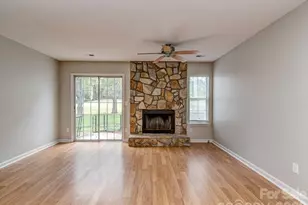 8211 Golf Ridge Dr, Charlotte, NC 28277 - Photo 11