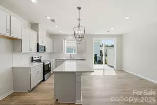 664 Cassidy Ct, Clover, SC 29710 - Photo 5