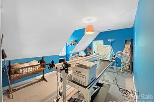 8209 Saddlehorse Ln, Charlotte, NC 28215 - Photo 15