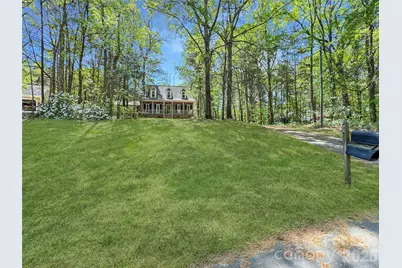 8209 Saddlehorse Lane, Charlotte, NC 28215 - Photo 5