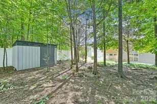 8718 Buttonwood Ct, Charlotte, NC 28215 - Photo 25