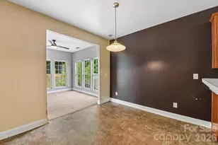 8718 Buttonwood Ct, Charlotte, NC 28215 - Photo 3