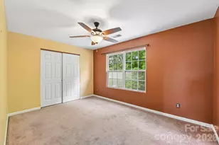 8718 Buttonwood Ct, Charlotte, NC 28215 - Photo 15