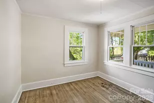 32 Swannanoa Ave, Asheville, NC 28806 - Photo 23