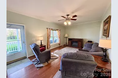 194 Beechnut Drive, Hendersonville, NC 28739 - Photo 3