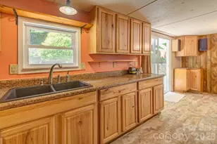 64 Haw Creek Cir, Asheville, NC 28805 - Photo 9