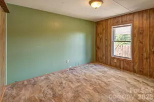 64 Haw Creek Cir, Asheville, NC 28805 - Photo 13