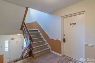 6112 Meadow Rose Ln, Charlotte, NC 28215 - Photo 7