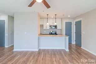 6112 Meadow Rose Ln, Charlotte, NC 28215 - Photo 3