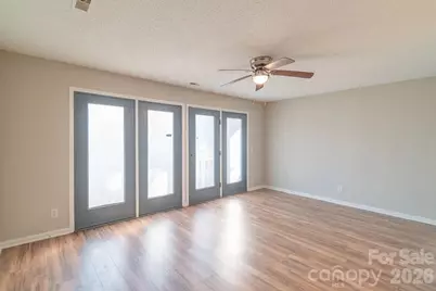 6112 Meadow Rose Lane, Charlotte, NC 28215 - Photo 5