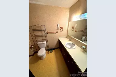 3968 Dover Street, Claremont, NC 28610 - Photo 7