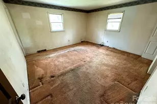 3968 Dover St, Claremont, NC 28610 - Photo 11