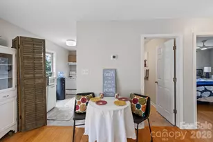 33 Madison St, Asheville, NC 28801 - Photo 11