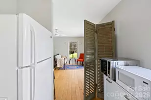 33 Madison St, Asheville, NC 28801 - Photo 13