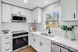 15 Kent St, Asheville, NC 28803 - Photo 17