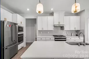 10344 Paper Birch Dr, Charlotte, NC 28215 - Photo 15