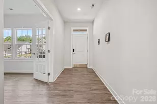 10344 Paper Birch Dr, Charlotte, NC 28215 - Photo 3