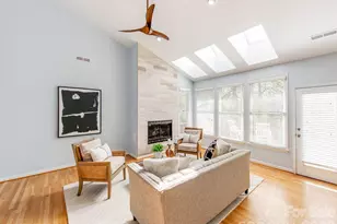 7015 Oakview Ln, Charlotte, NC 28226 - Photo 11