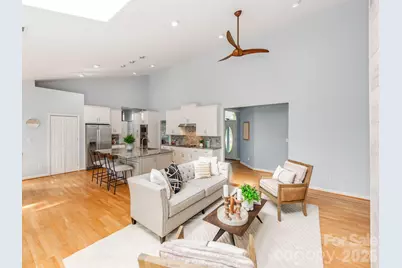 7015 Oakview Lane, Charlotte, NC 28226 - Photo 13