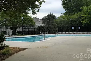 8049 Stoneham Ct, Matthews, NC 28105 - Photo 21