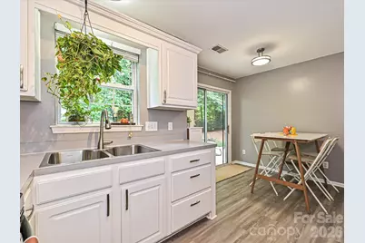 9207 Kimmel Lane, Charlotte, NC 28216 - Photo 11