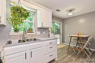 9207 Kimmel Ln, Charlotte, NC 28216 - Photo 11