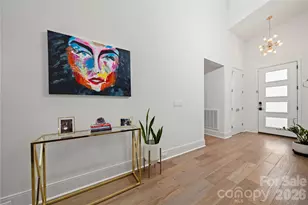 1852 Lakedell Dr, Charlotte, NC 28215 - Photo 9