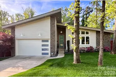 1852 Lakedell Drive, Charlotte, NC 28215 - Photo 5