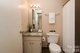 525 SW 12th Street SW, Hickory, NC 28602 - Photo 11