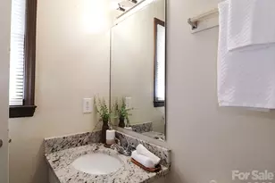 525 SW 12th Street SW, Hickory, NC 28602 - Photo 13