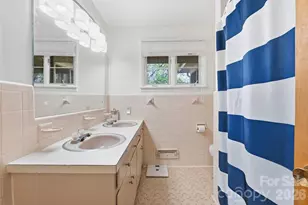 465 28th Ave Ln NE, Hickory, NC 28601 - Photo 17