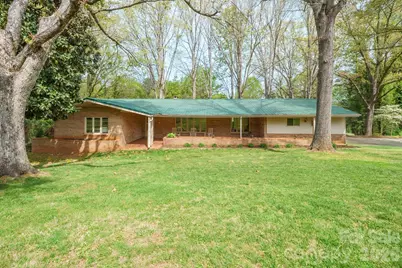 465 28th Avenue Lane NE, Hickory, NC 28601 - Photo 1