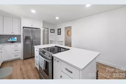 465 28th Avenue Lane NE, Hickory, NC 28601 - Photo 11