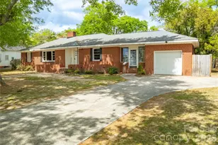 211 E Richland St, Kershaw, SC 29067 - Photo 1