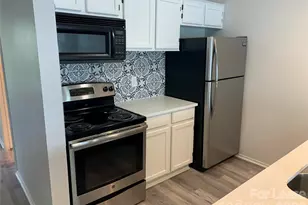 912 Southwest Dr, Davidson, NC 28036 - Photo 3